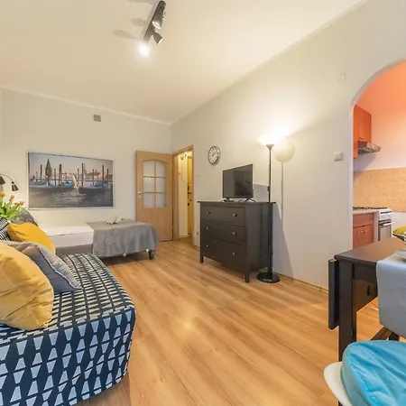 Z Balkonem, 150m Od Dworca Glowny Apartman *