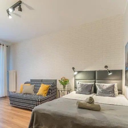 Z Balkonem, 150m Od Dworca Glowny Appartement