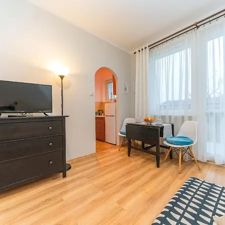 Przytulne Z Balkonem, 150m Od Dworca Glowny Lägenhet *