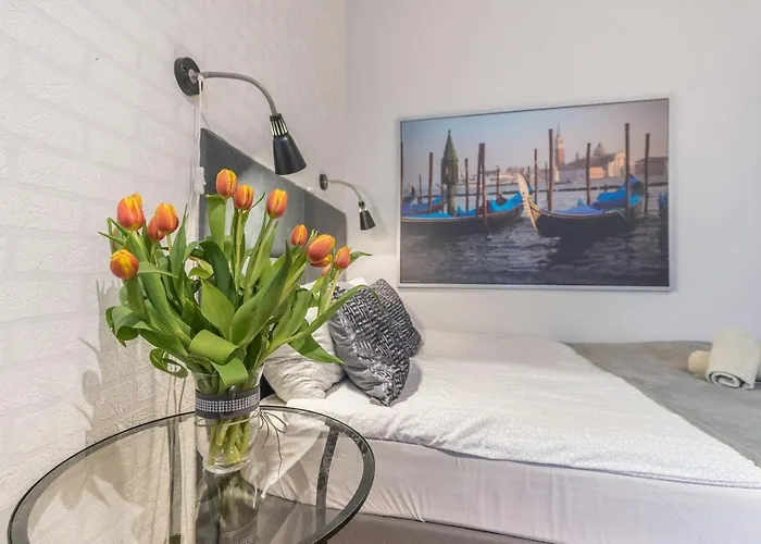 Apartamento Przytulne Z Balkonem, 150m Od Dworca Główny