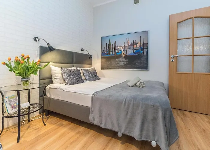 Apartamento Przytulne Z Balkonem, 150m Od Dworca Główny