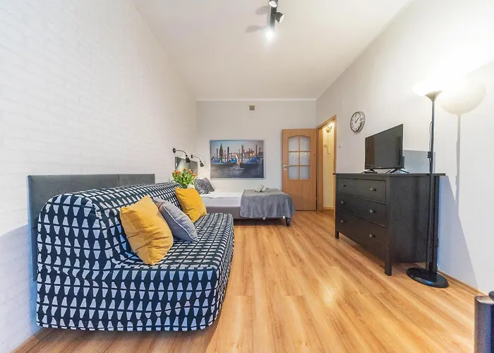 Apartamento Przytulne Z Balkonem, 150m Od Dworca Główny